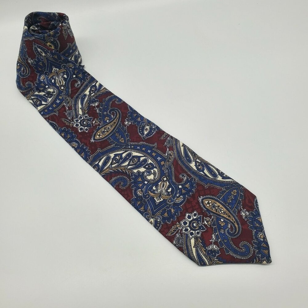 New Haven Neckwear‎ Co. Men's Silk Tie Paisley & Geometric Red Blue Bronze